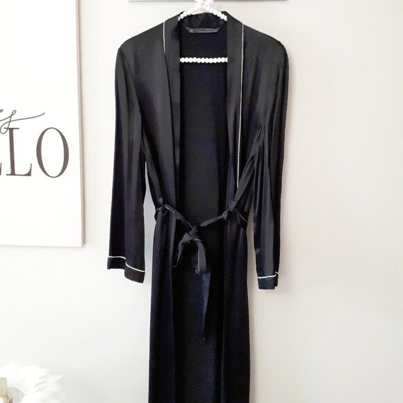 EUC Zara black & white trim satin-like effect longline duster, M - Picture 6 of 8